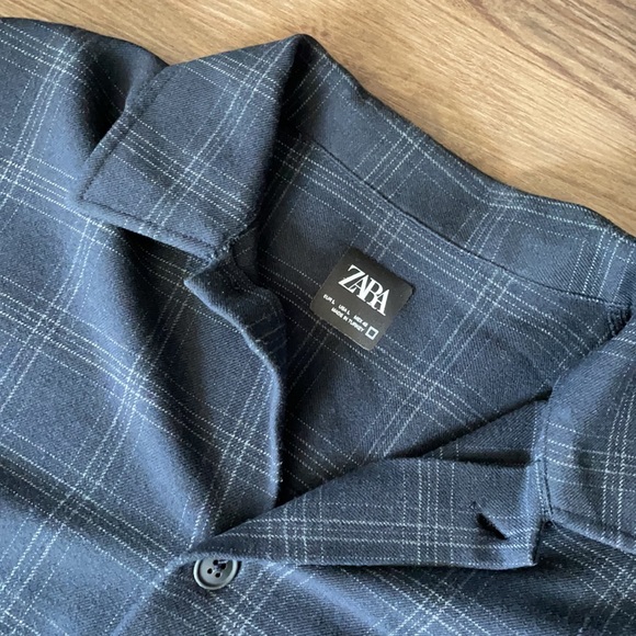 Zara Flannel, Comfy! - Picture 2 of 3